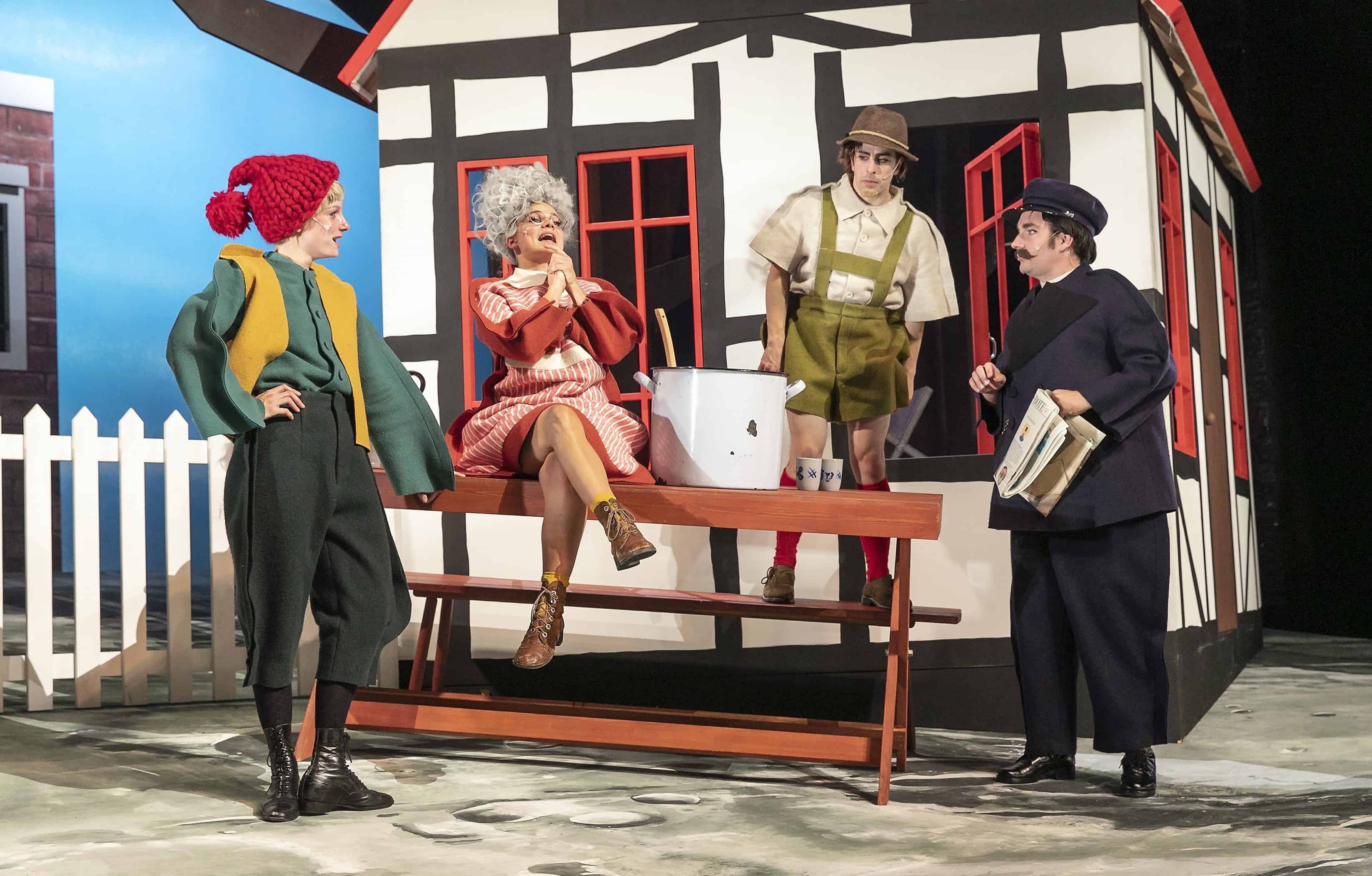 Abb. 1: Räuber Hotzenplotz und die Mondrakete. Inszenierung: Düsseldorfer Schauspielhaus. Pressefoto: David Baltzer